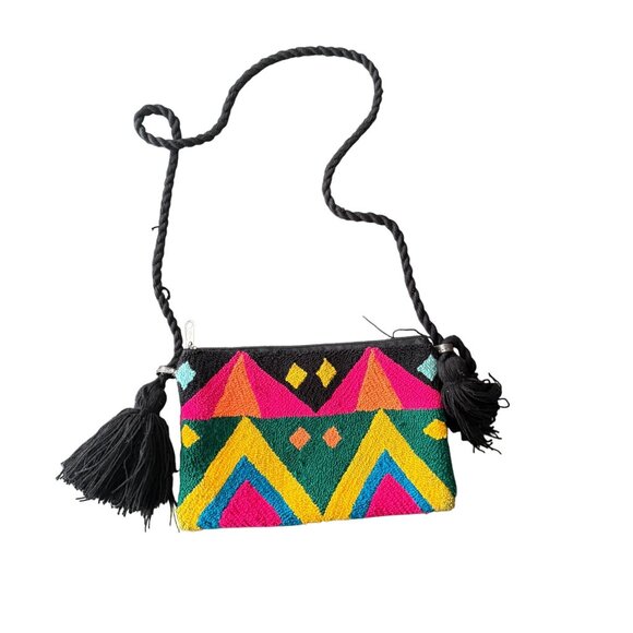 Handwoven Geometric Pattern Crossbody Bag With Braided Strap & Tassels - Multico - Picture 1 of 5